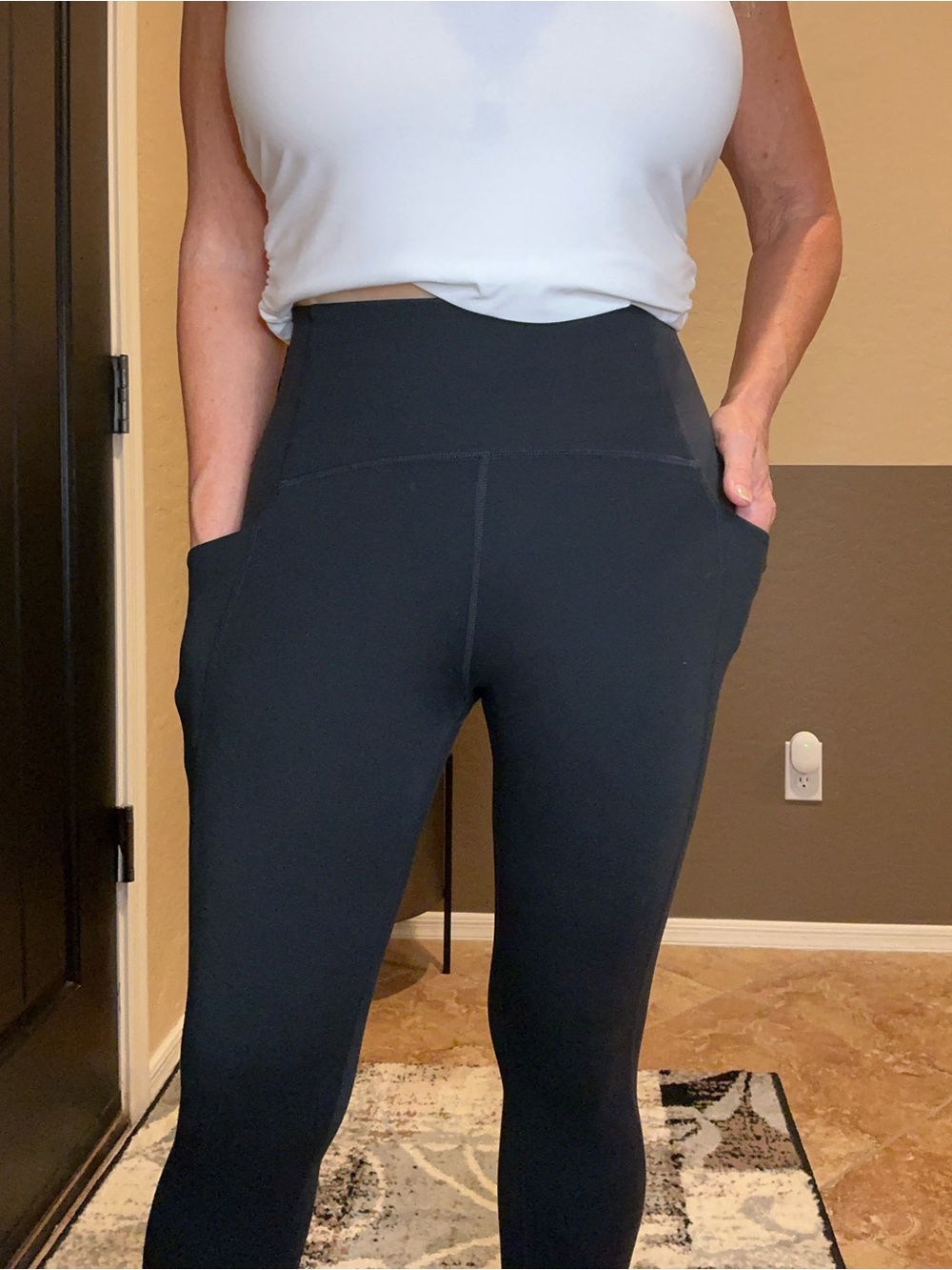 🖤 Beyond Yoga Powerbeyond Strive High Waist Pocket Midi Leggings 🖤 Medium - Picture 8 of 16